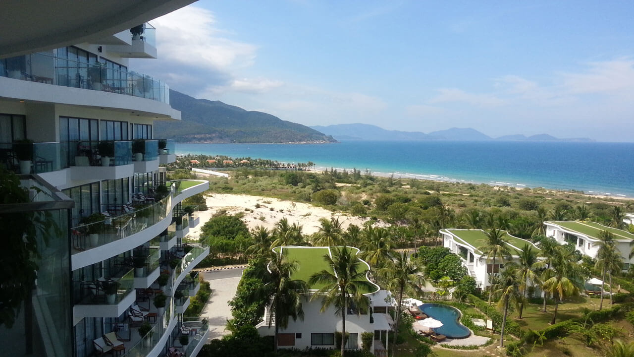 Пляж Бай Зай с балкона отеля
