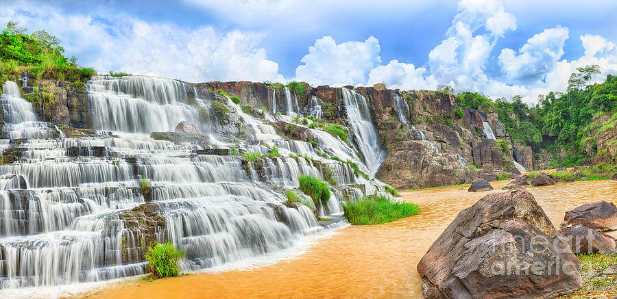 Водопад Понгур возле города Далат